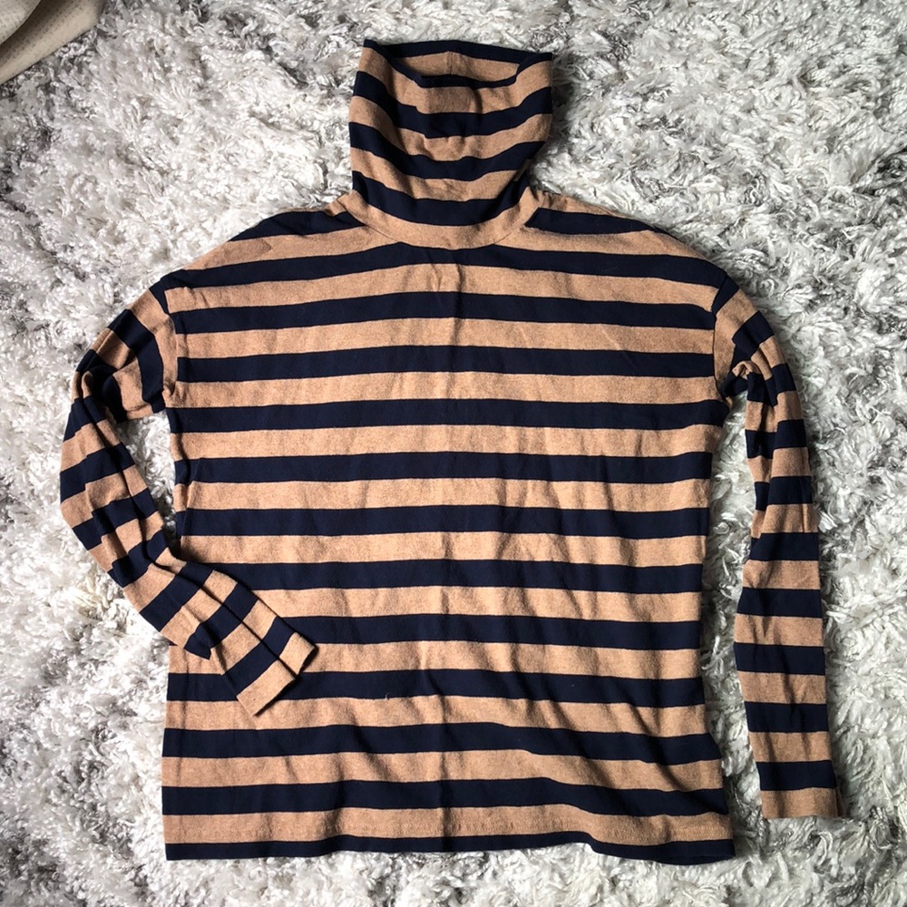 Jcrew navy and camel striped turtleneck size small